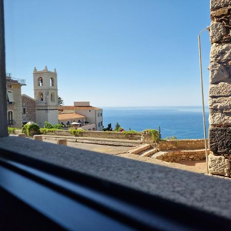 The White Domus Appartement Taormina Buitenkant foto