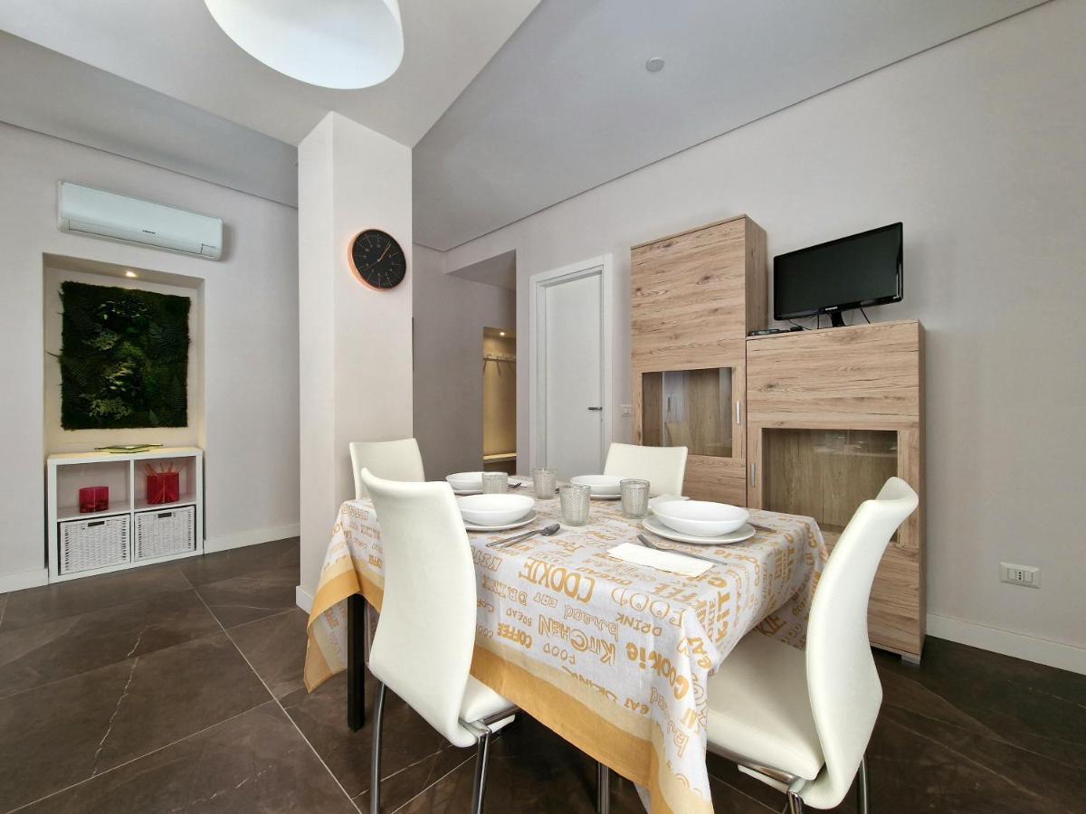 The White Domus Appartement Taormina Buitenkant foto