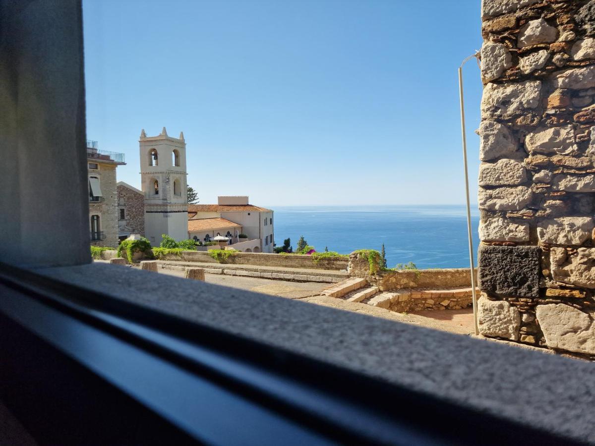 The White Domus Appartement Taormina Buitenkant foto