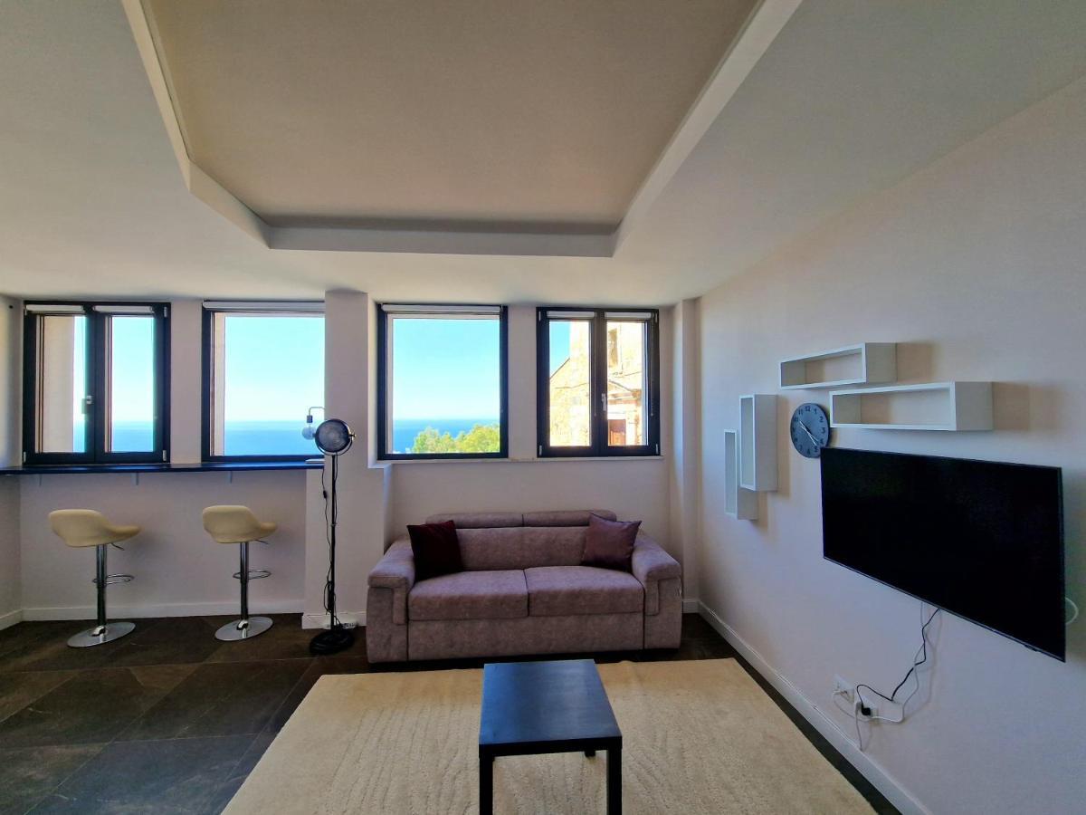The White Domus Appartement Taormina Buitenkant foto
